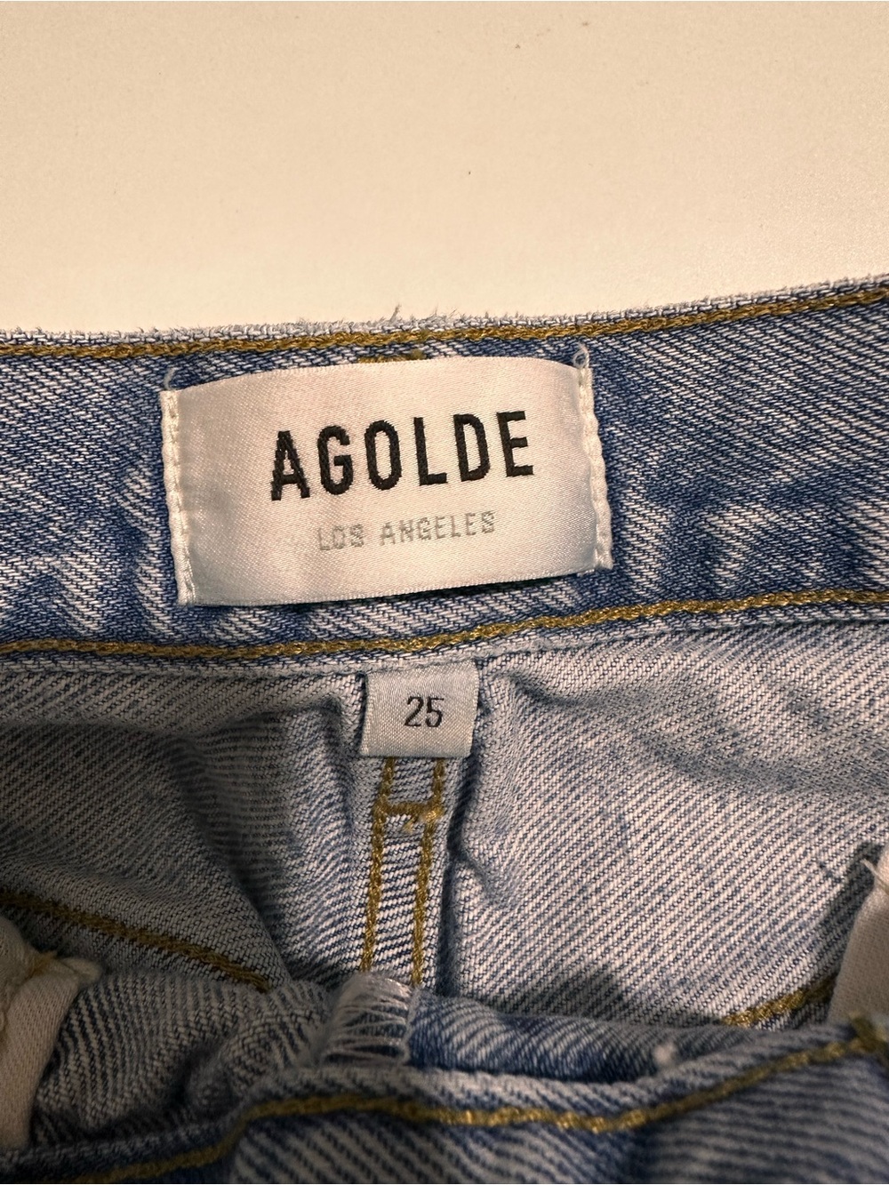 AGOLDE 90’s Crop Distressed High Rise button fly Jeans Size 25 Light Wash - Picture 4 of 7